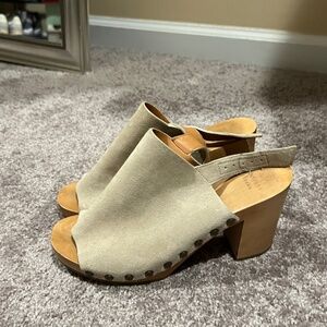 Tanned Sezane mule buckled heels